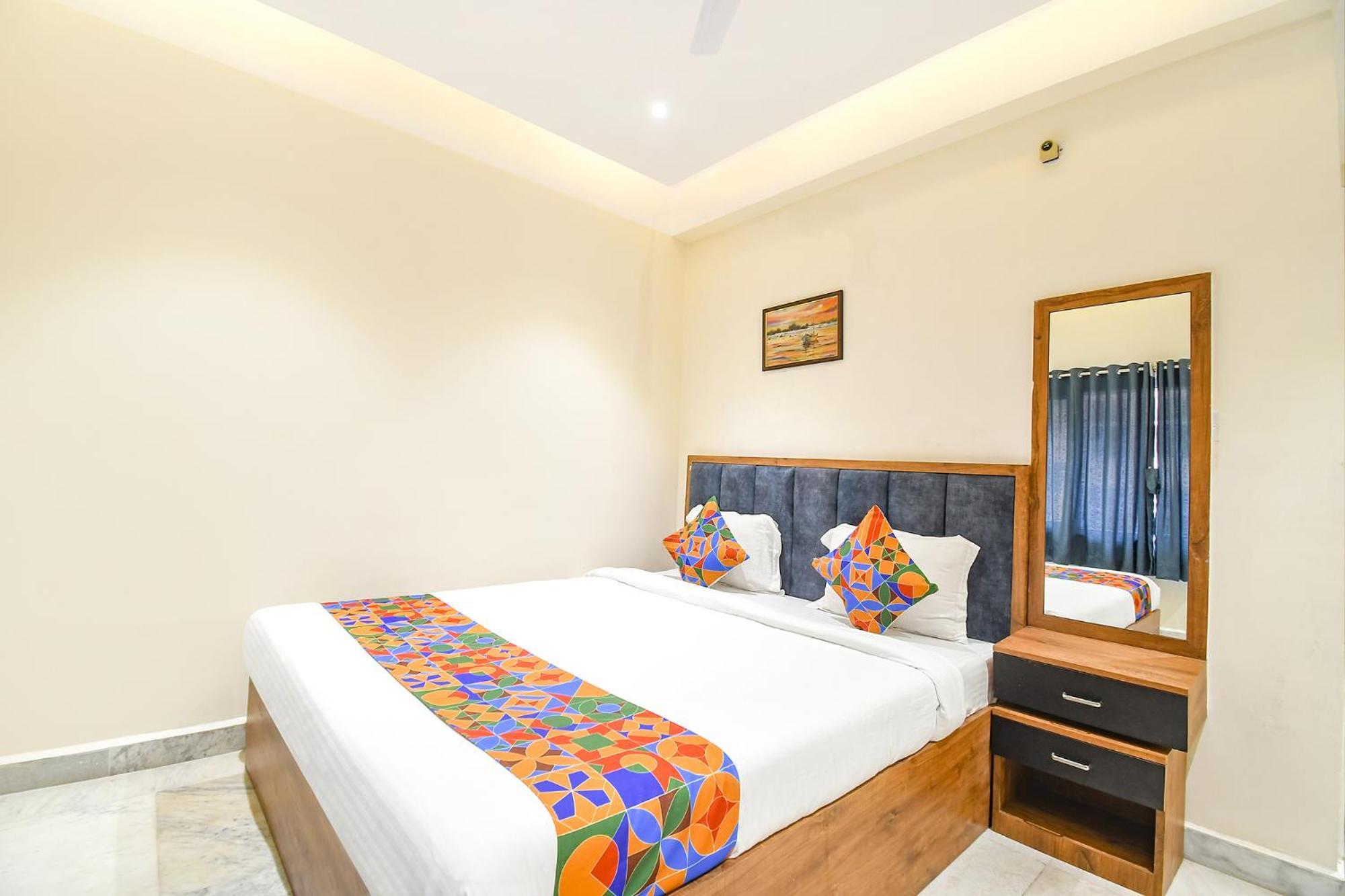 Fabhotel Prime The Golden Plaza - Nr Tarapith Temple Exteriér fotografie